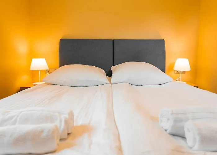 Hotel Palanga Camping מלון 3*